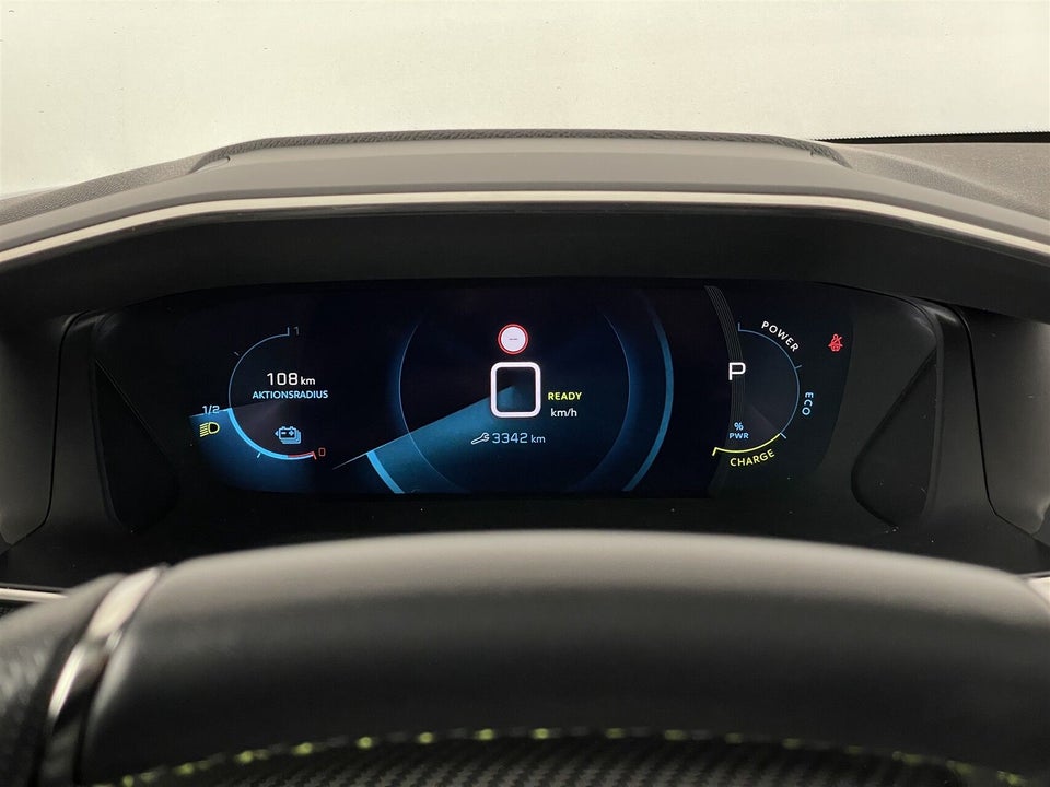 Peugeot e-208 50 GT 5d