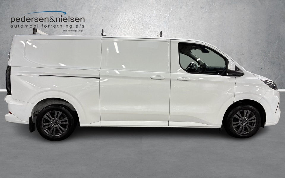 Ford Transit Custom 300L 2,0 EcoBlue Limited aut.