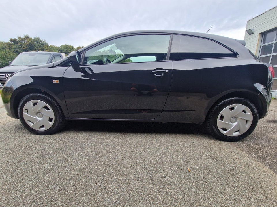 Seat Ibiza 1,2 TDi 75 Reference eco Van 5d