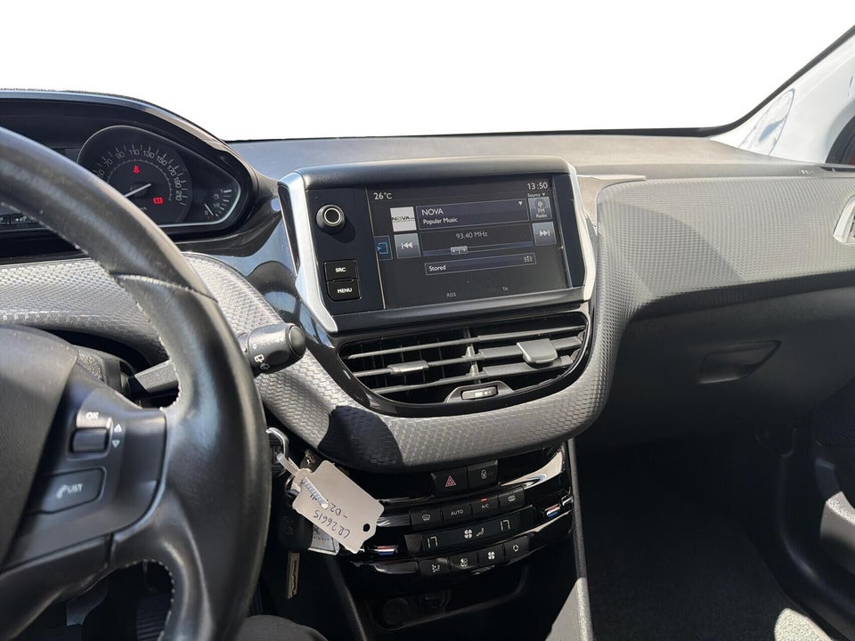Peugeot 208 1,6 BlueHDi 100 Desire 5d