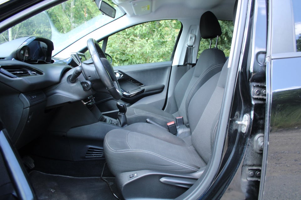 Peugeot 208 1,6 BlueHDi 100 Active 5d