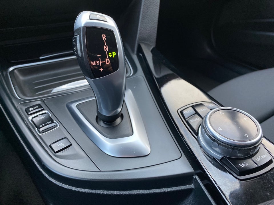 BMW 320d 2,0 Touring Sport Line aut. 5d