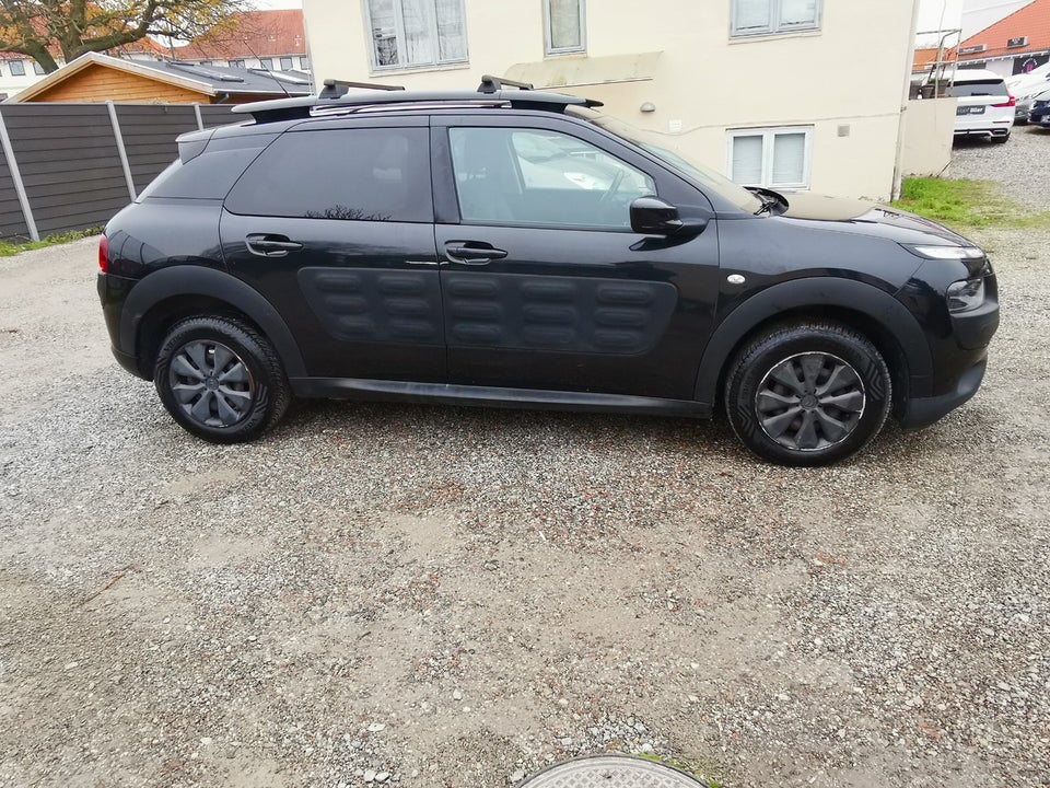 Citroën C4 Cactus 1,6 BlueHDi 100 Challenge 5d