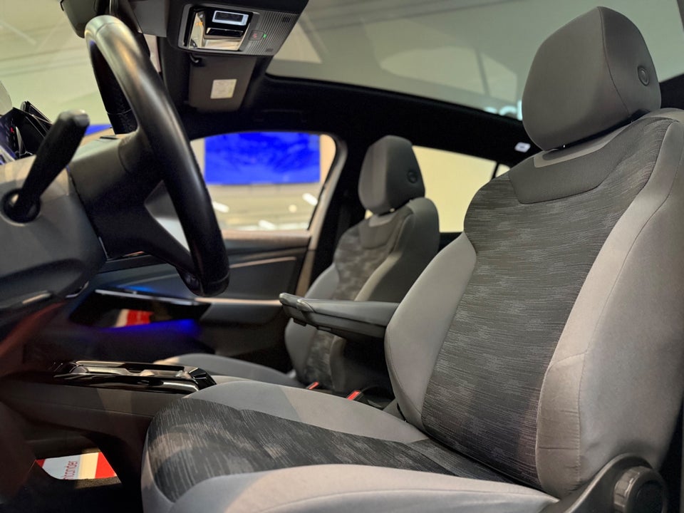 VW ID.4 77 Pro Performance Tech 5d