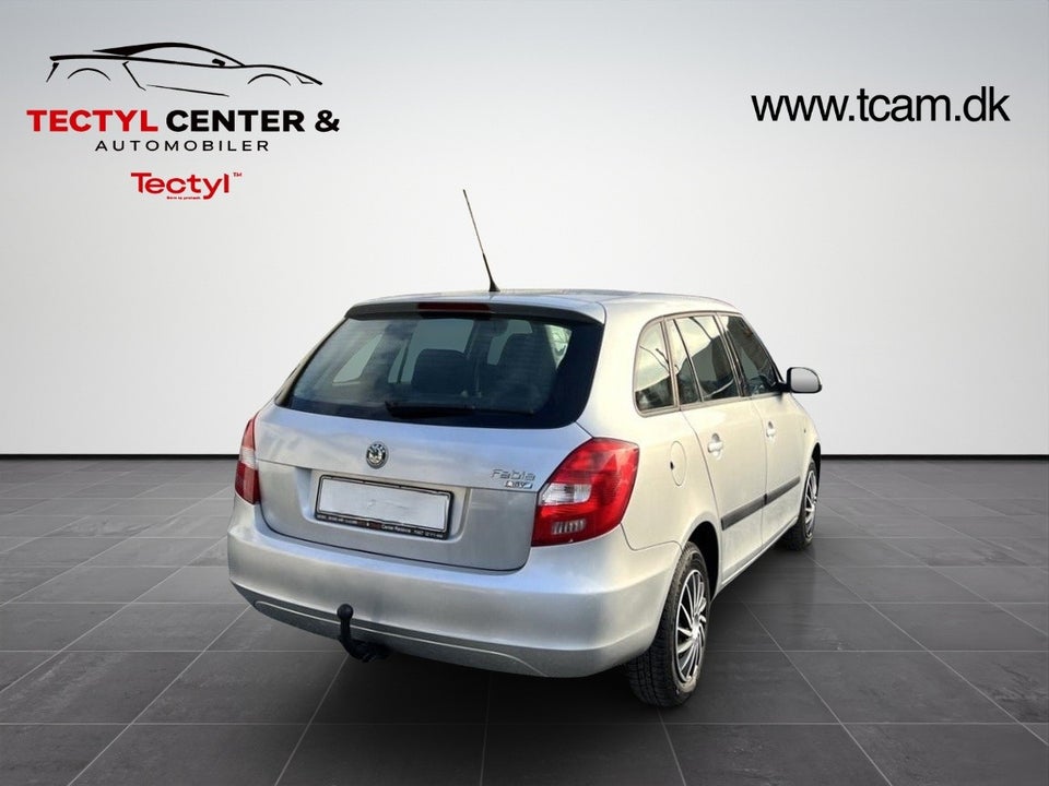Skoda Fabia 1,4 16V Ambiente Combi 5d