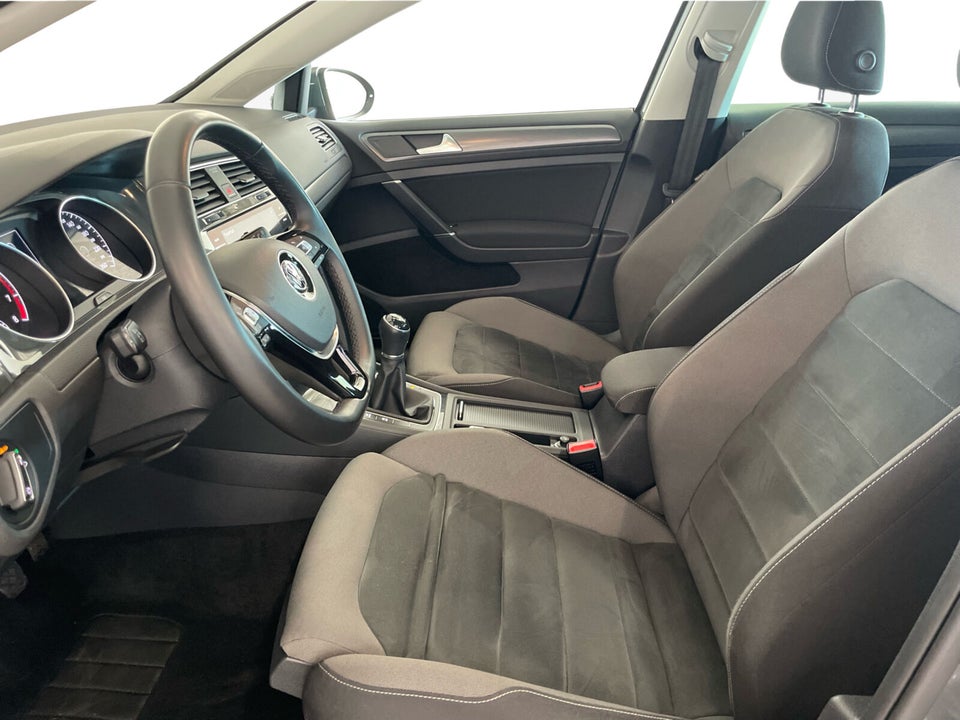 VW Golf VII 1,5 TSi 130 Comfortline 5d