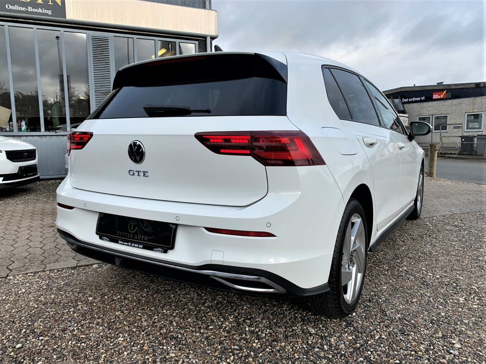 VW Golf VIII 1,4 GTE DSG 5d