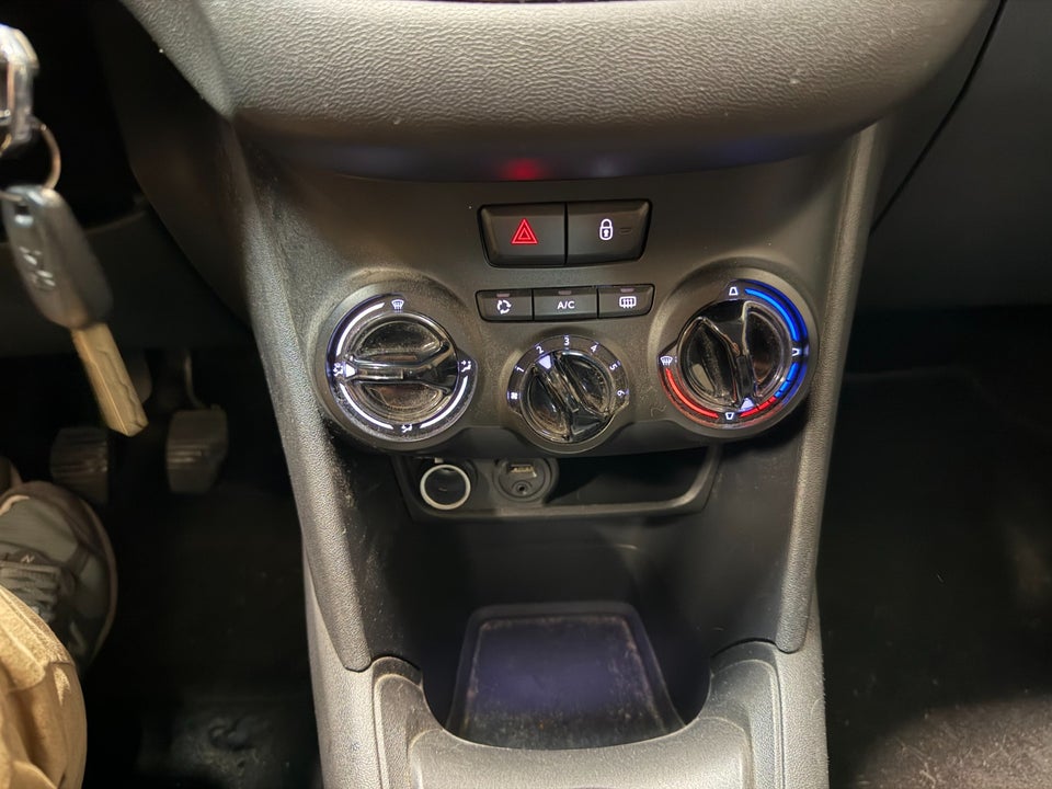 Peugeot 208 1,2 VTi Active 3d