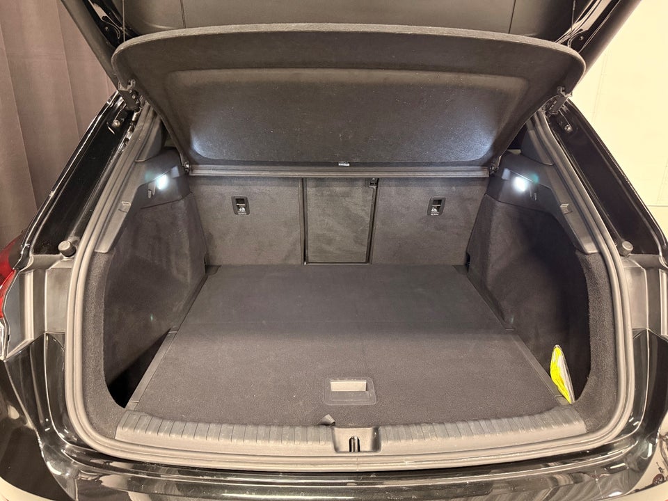 Audi Q4 e-tron 50 S-line quattro 5d