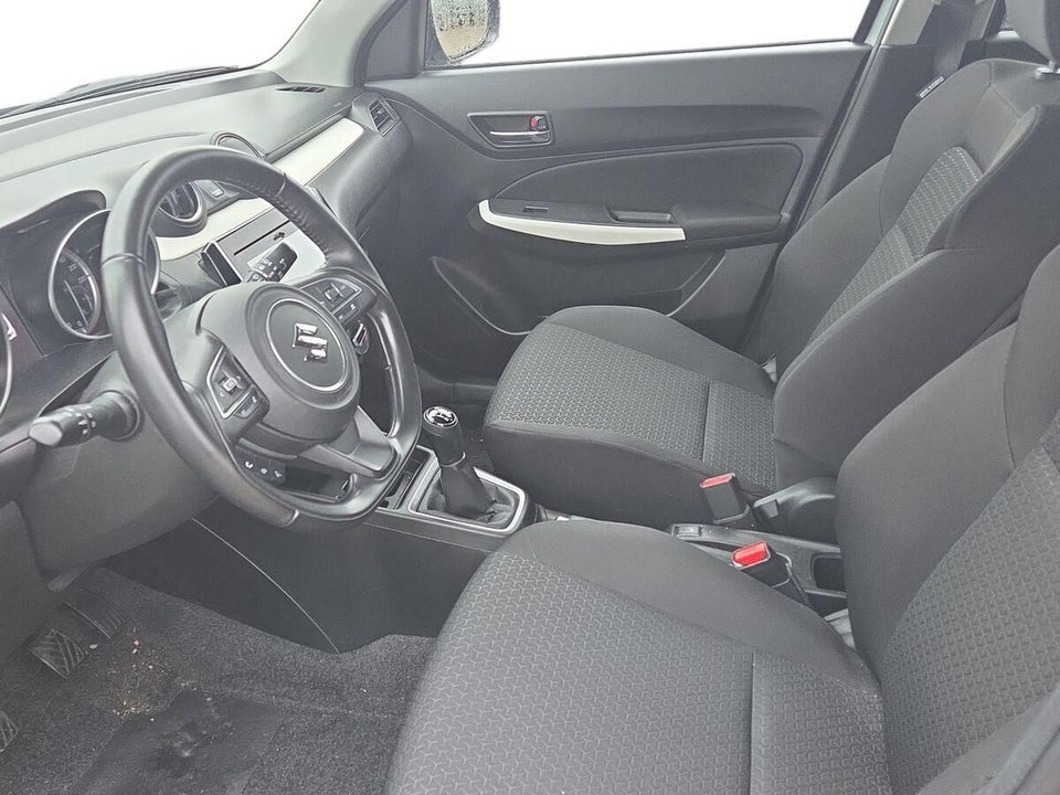 Suzuki Swift 1,2 mHybrid Action 5d