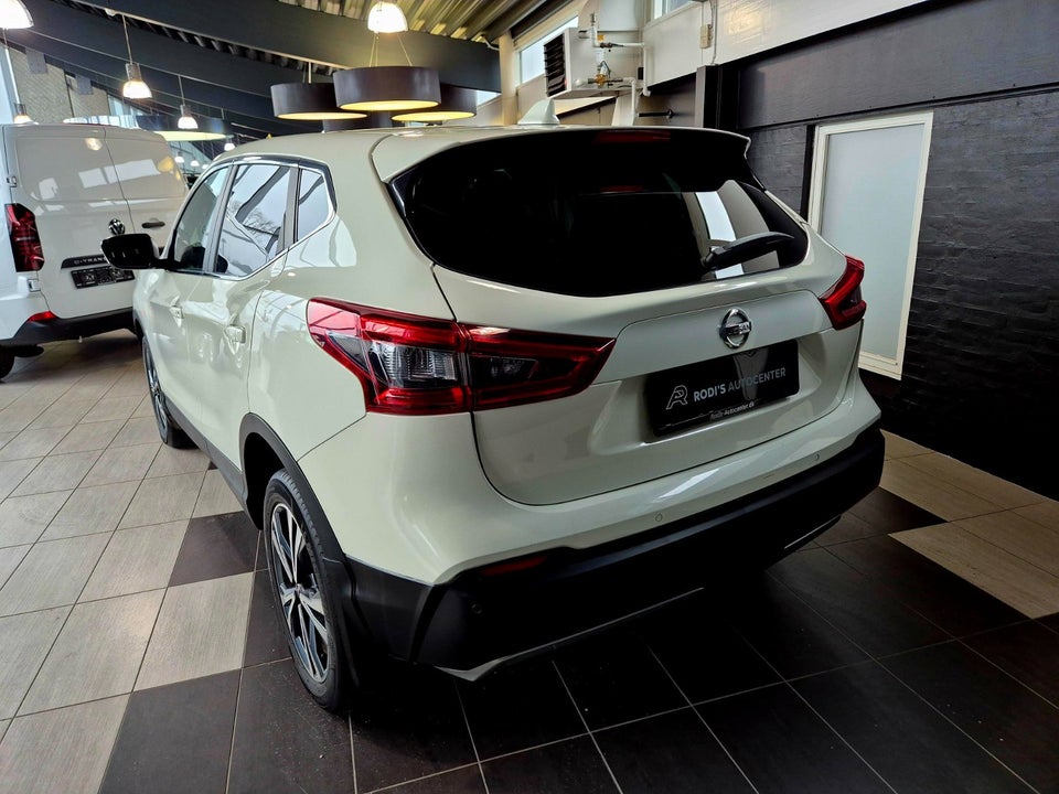 Nissan Qashqai 1,5 dCi 115 N-Connecta DCT 5d