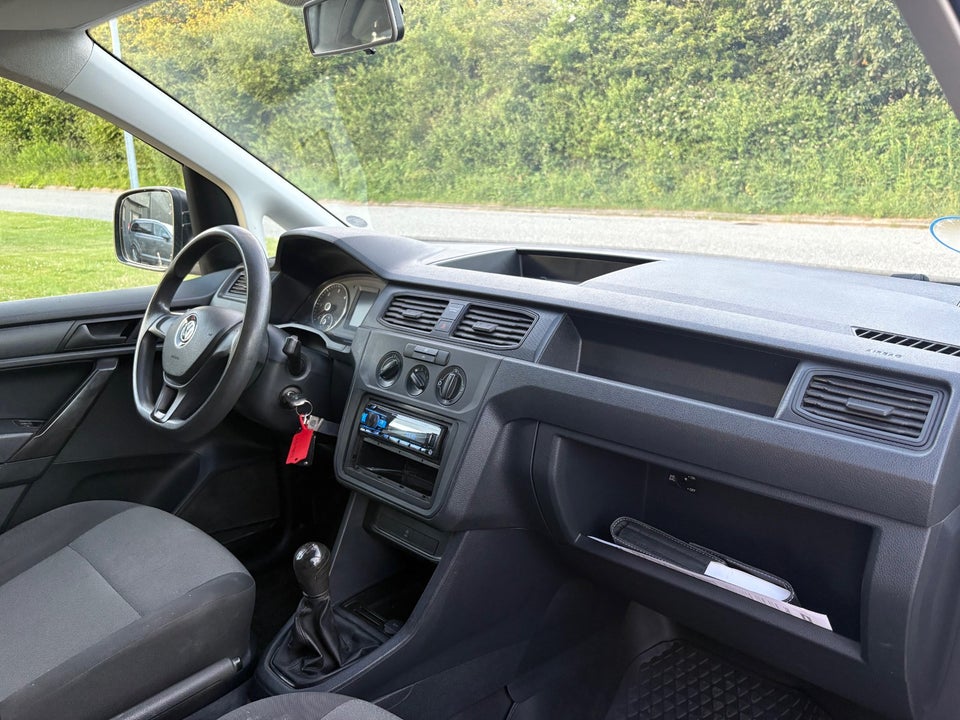 VW Caddy 2,0 TDi 102 BlueMotion Van 4d
