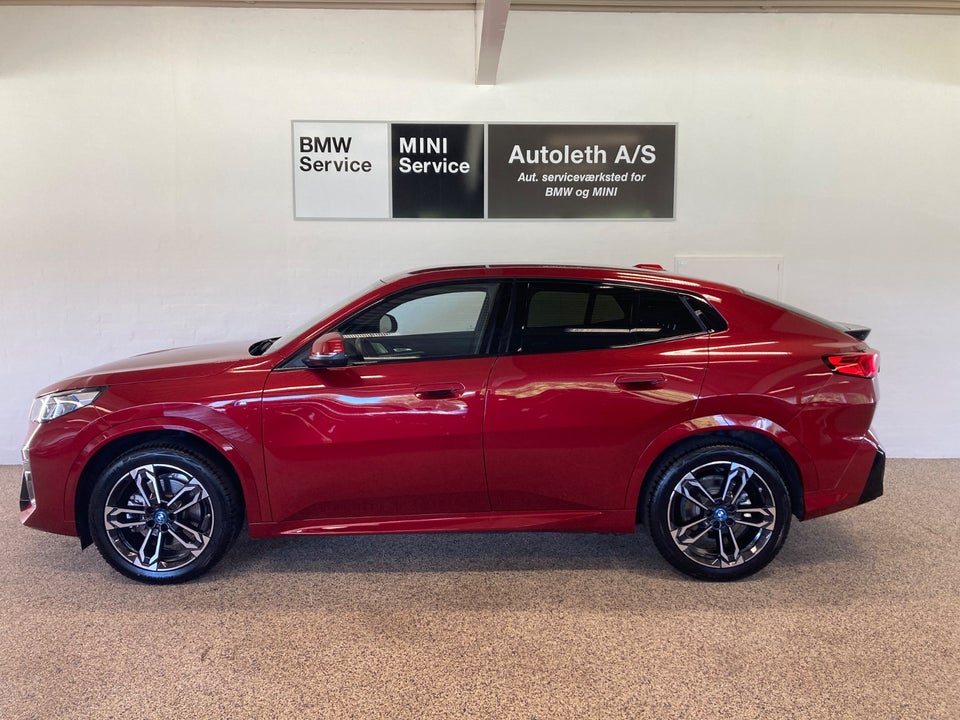 BMW iX2 xDrive30 M-Sport 5d