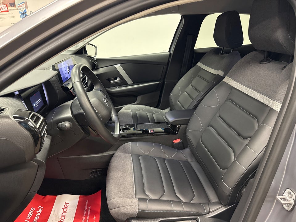 Citroën ë-C4 X 50 Shine 4d