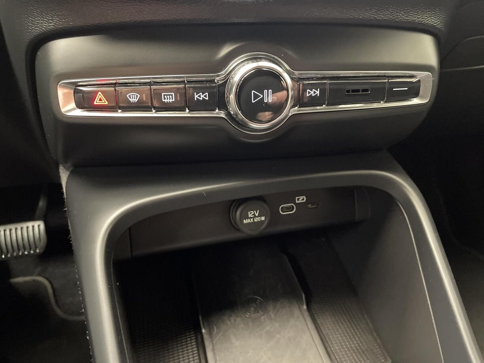 Volvo XC40 ReCharge Extended Range Core 5d