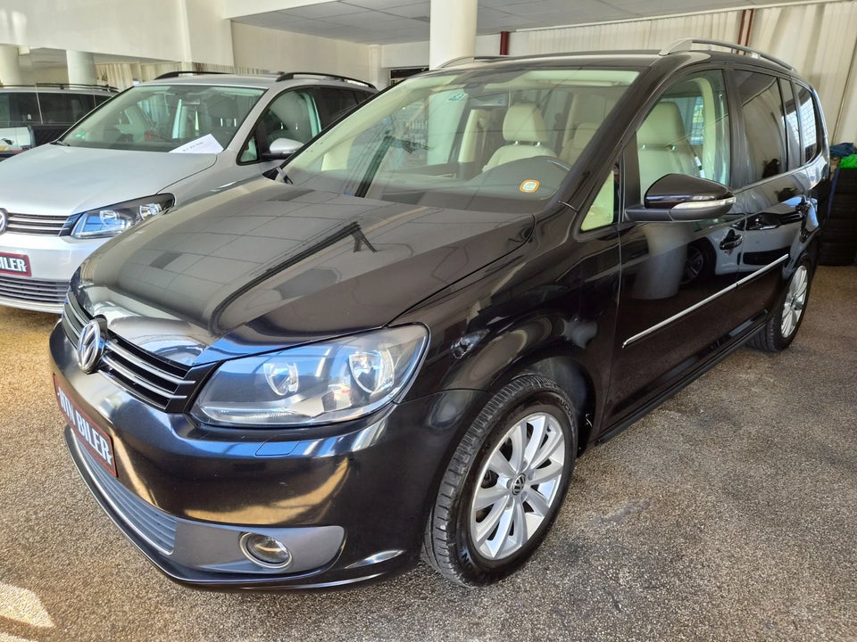 VW Touran 2,0 TDi 140 Comfortline DSG BMT 7prs 5d