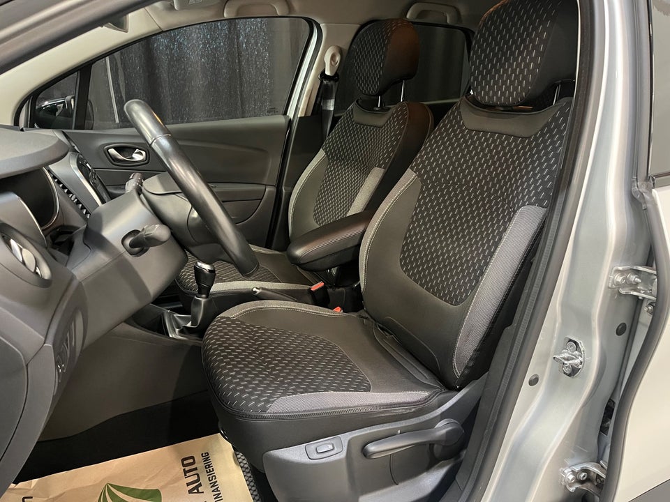 Renault Captur 0,9 TCe 90 Intens 5d