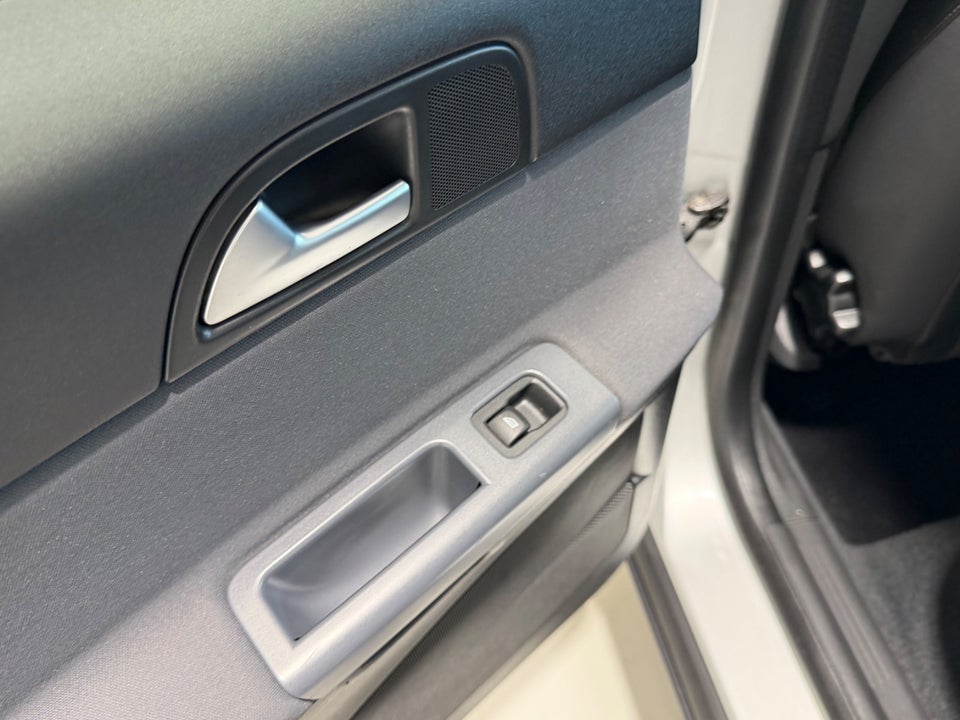 Volvo S40 1,6 D2 115 4d