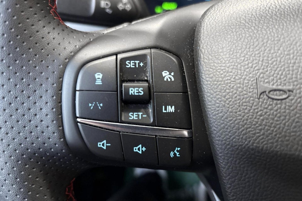 Ford Kuga 2,5 PHEV ST-Line X CVT 5d