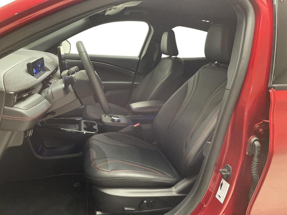 Ford Mustang Mach-E 98 Premium Extended Range 5d