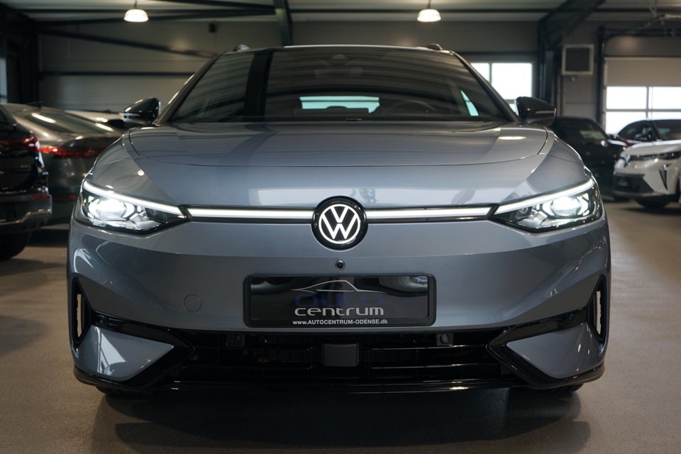 VW ID.7 86 Style S Tourer 5d