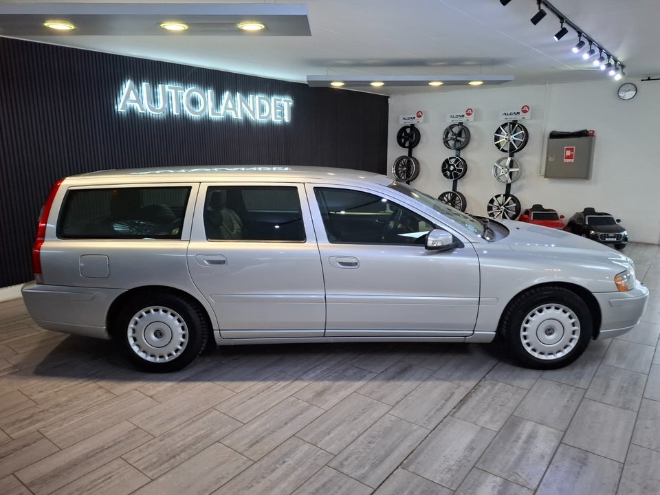 Volvo V70 2,4 140 Classic 5d