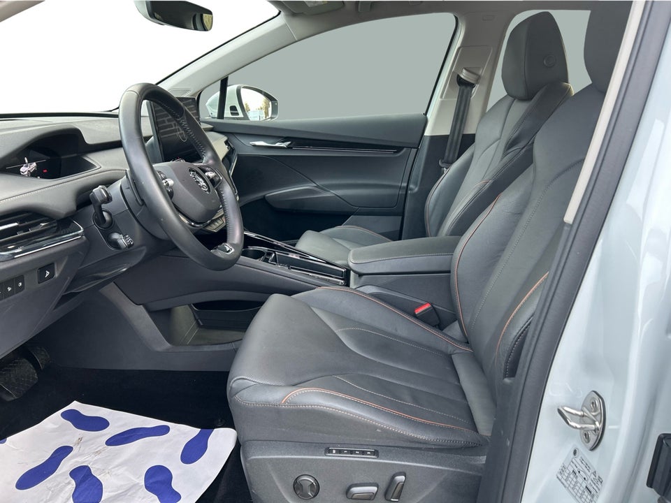 Skoda Enyaq 80 iV Design Selection 5d