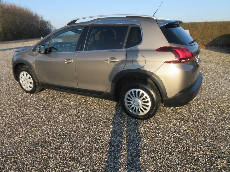 Peugeot 2008 1,6 BlueHDi 100 Allure 5d