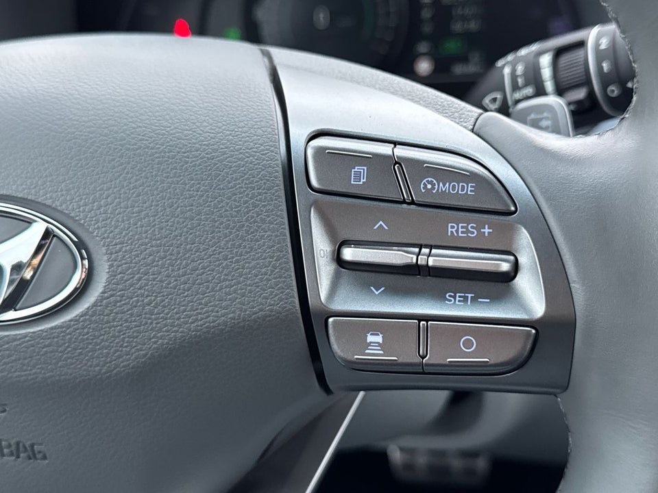 Hyundai Kona 64 EV Premium 5d