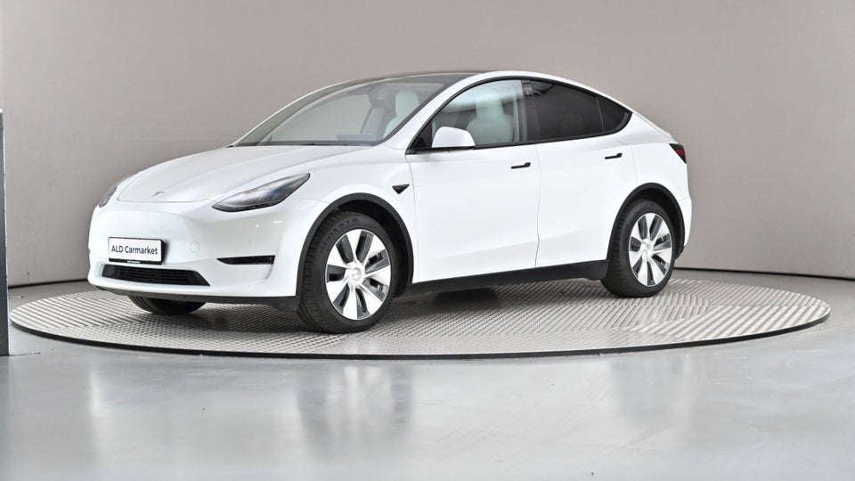 Tesla Model Y Long Range AWD 5d