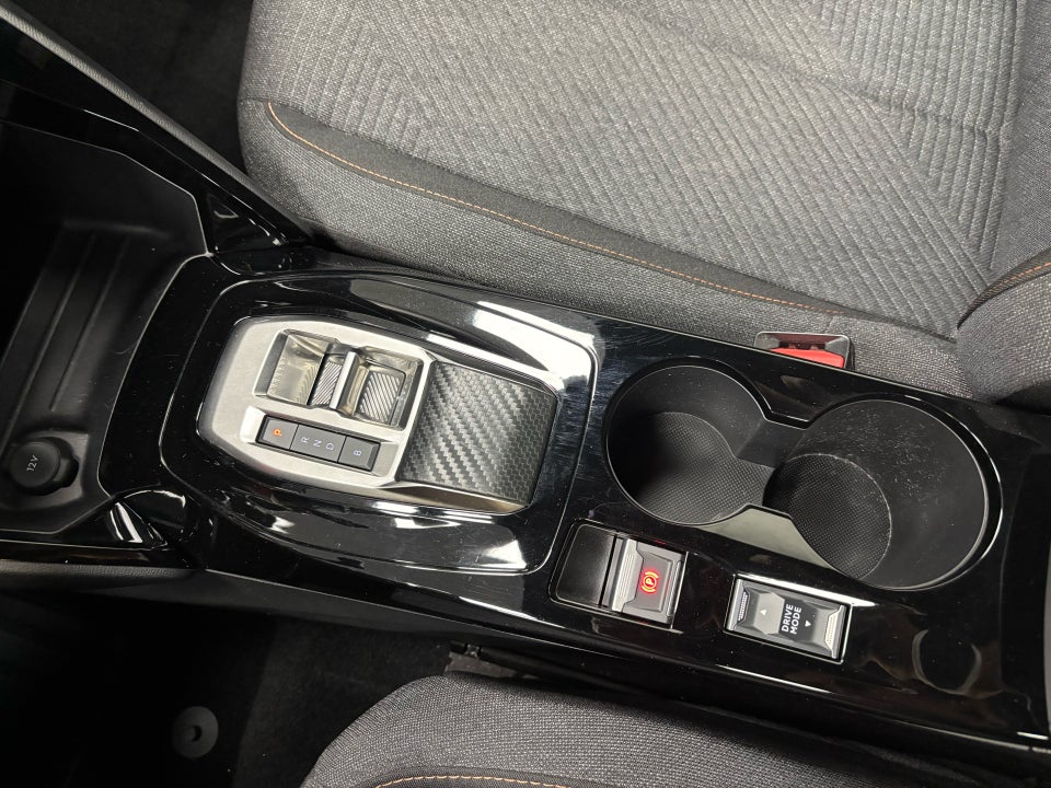 Peugeot e-2008 50 Style 5d