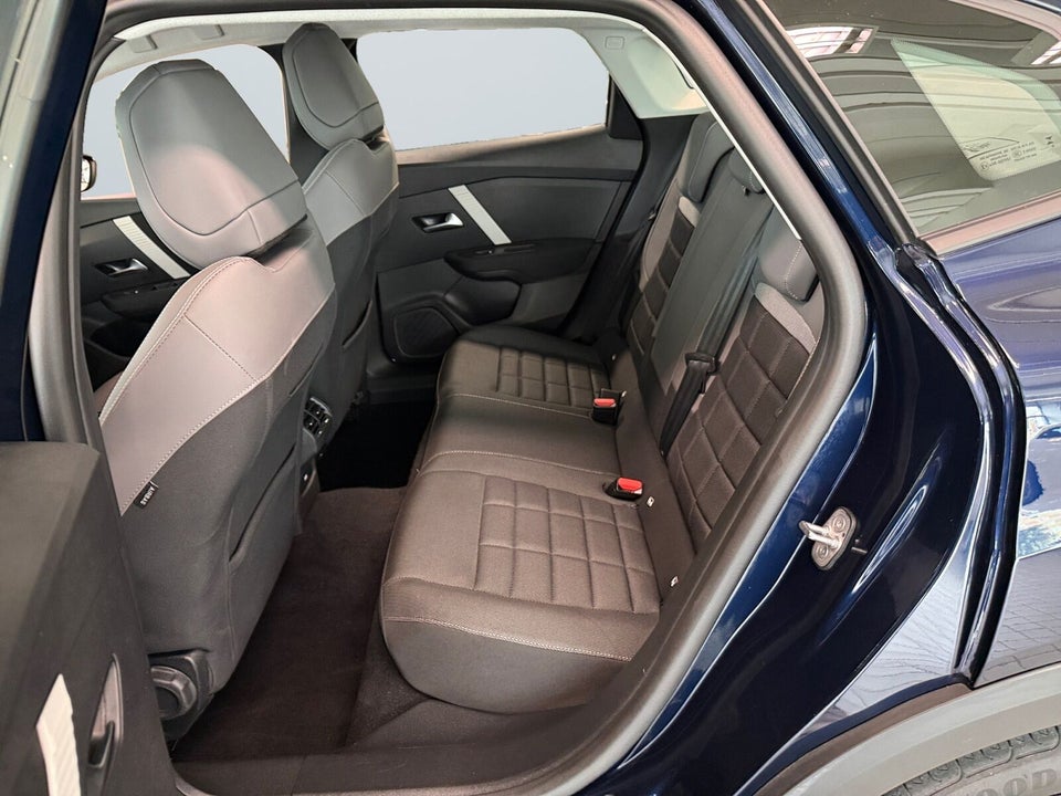 Citroën ë-C4 X 54 Plus 4d