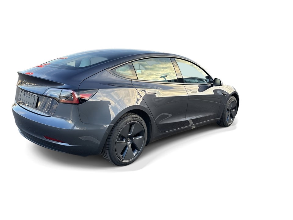 Tesla Model 3 Standard Range+ RWD 4d
