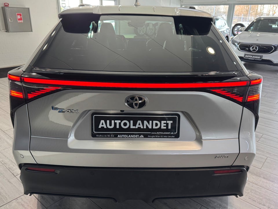 Toyota bZ4X Executive AWD 5d