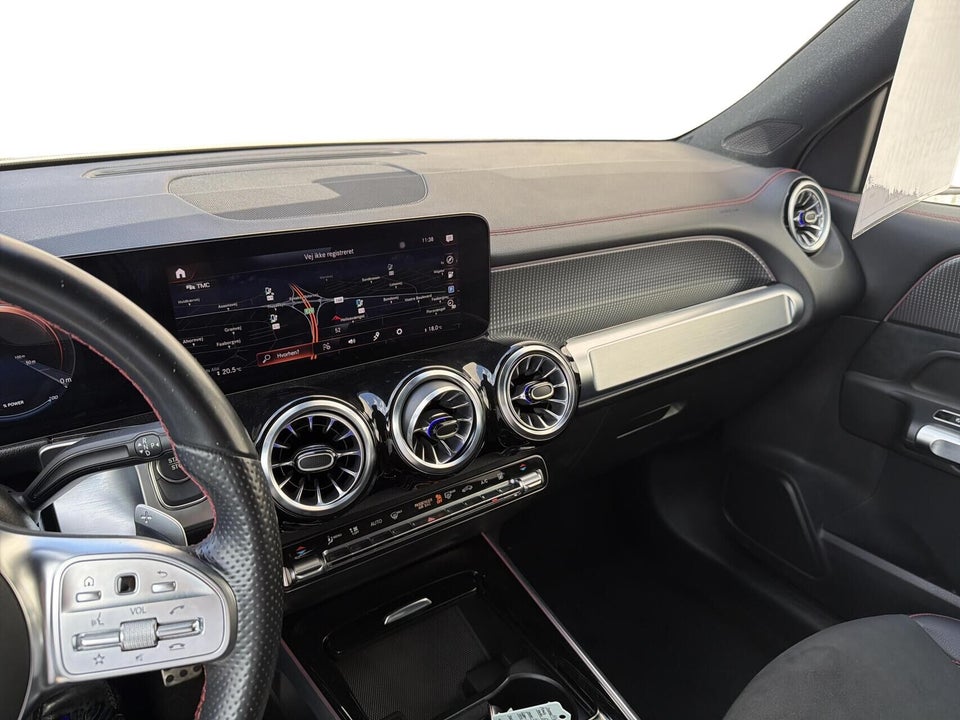 Mercedes EQB250 AMG Line 5d