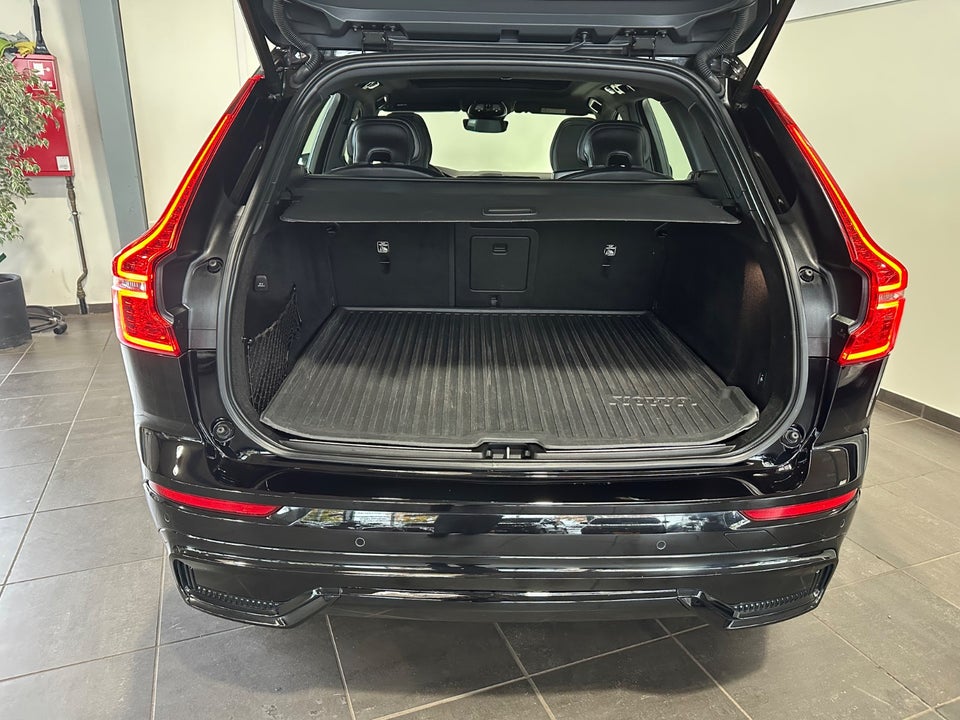 Volvo XC60 2,0 T6 ReCharge R-Design aut. AWD 5d
