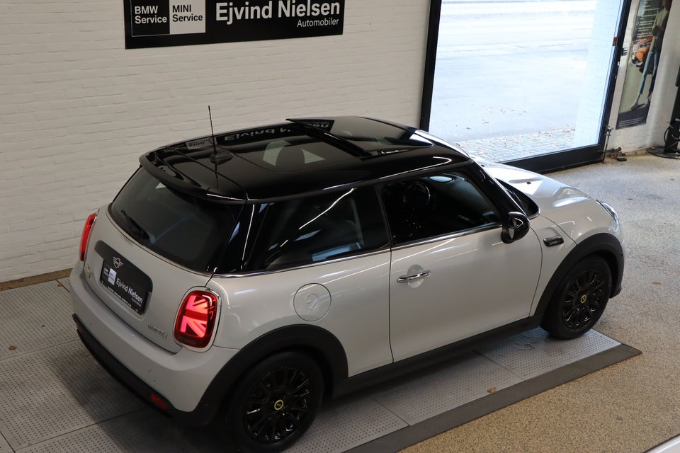 MINI Cooper SE Camden Edition 3d