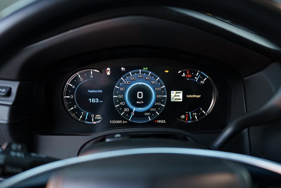 Cadillac Escalade 6,2 V8 ESV Platinum aut. 7prs 5d