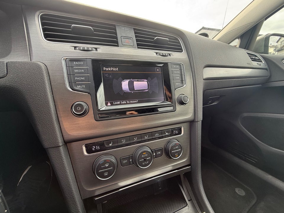 VW Golf VII 1,4 TSi 122 Comfortline BMT 5d