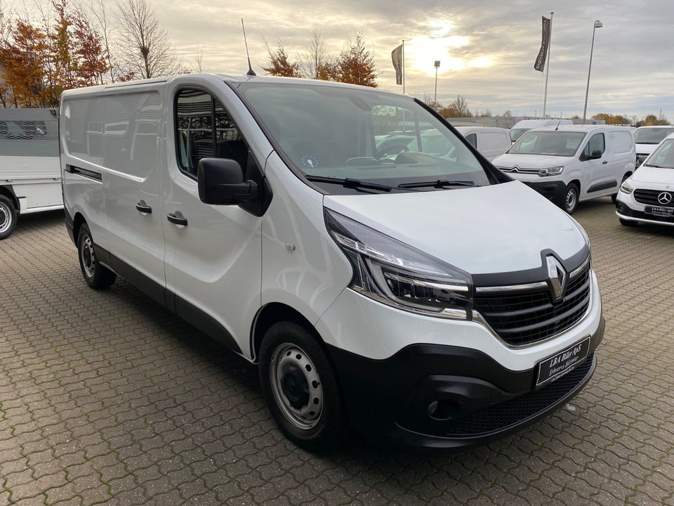 Renault Trafic T29 2,0 dCi 120 L2H1