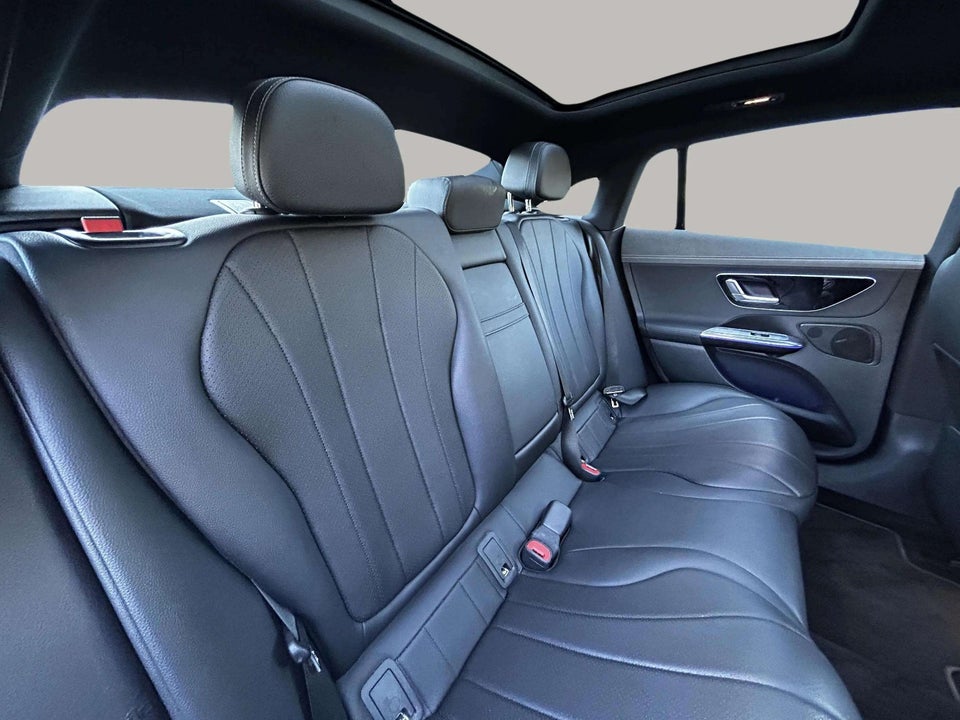 Mercedes EQE350 Electric Art 4d