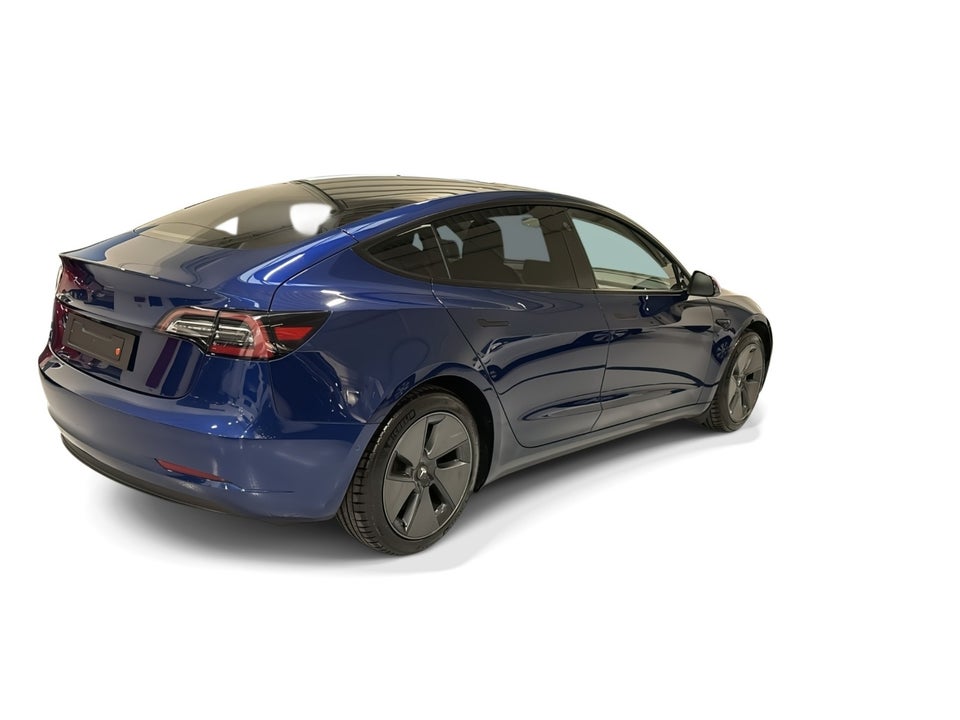 Tesla Model 3 Standard Range+ RWD 4d