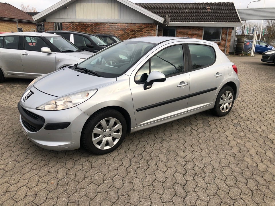 Peugeot 207 1,4 VTi Comfort+ 5d