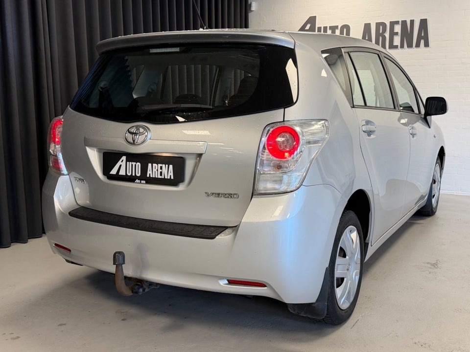 Toyota Verso 2,0 D-4D TX Business 7prs 5d