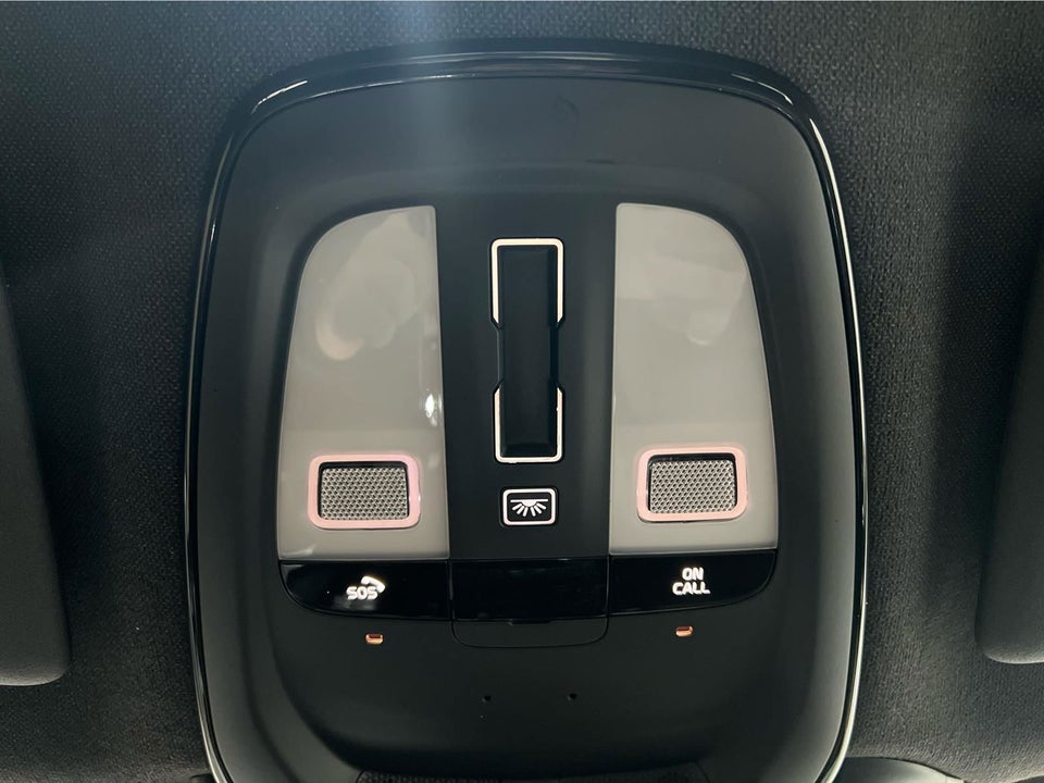 Volvo XC40 P6 ReCharge Pro 5d