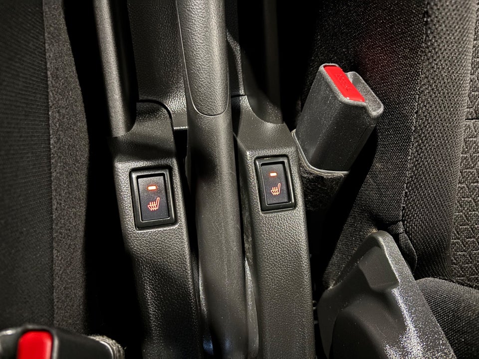 Suzuki Swift 1,2 Dualjet Action Edition 5d