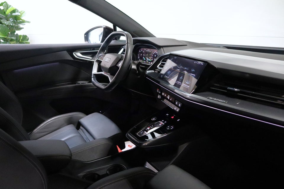 Audi Q4 e-tron 40 S-line Sportback 5d