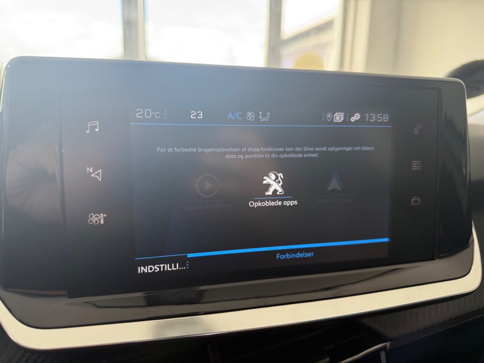 Peugeot 2008 1,2 PureTech 130 Allure EAT8 5d