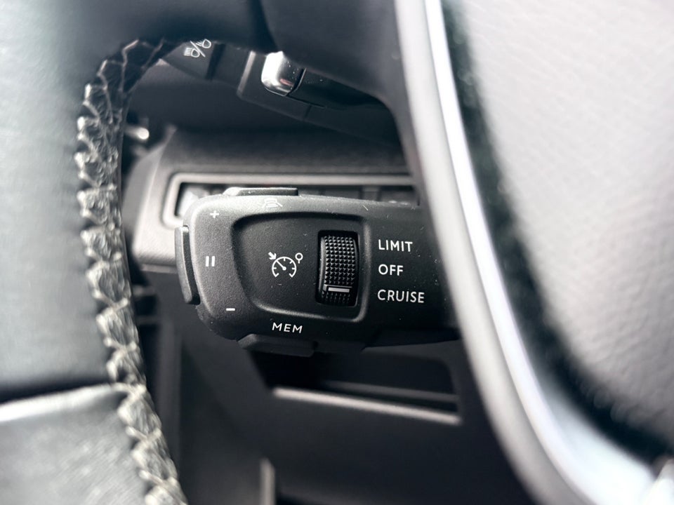 Peugeot 3008 1,6 Hybrid Allure Pack EAT8 5d
