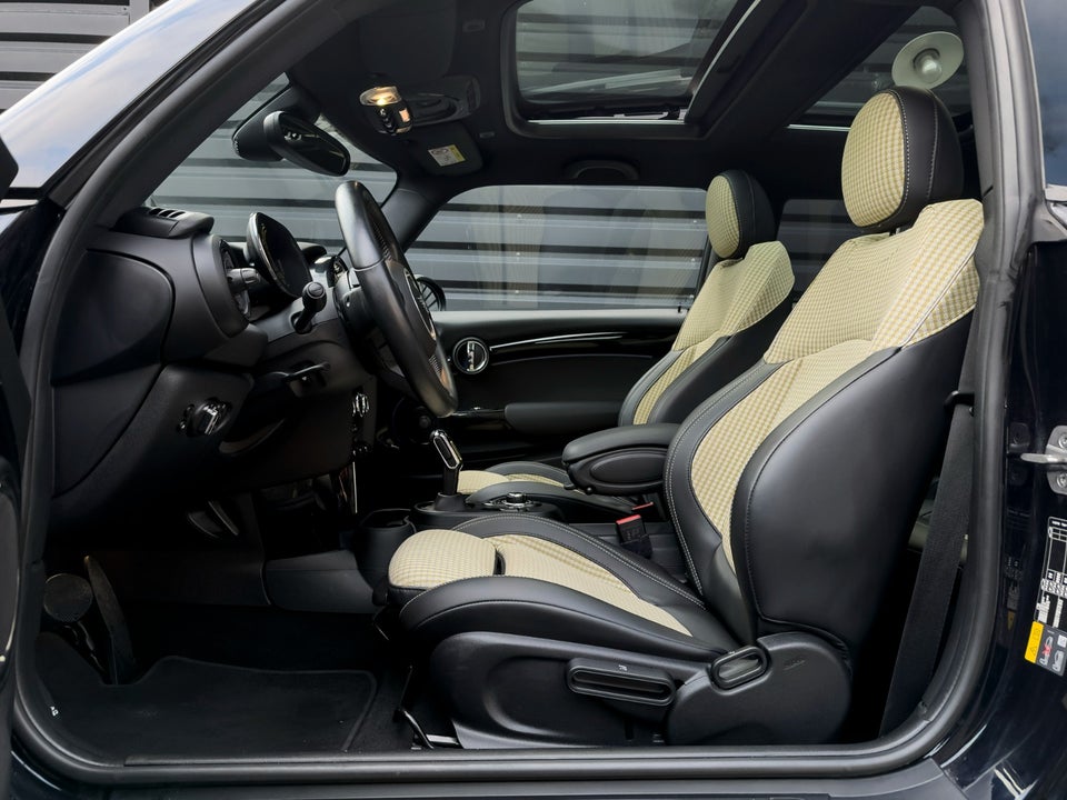 MINI Cooper SE Resolute Edition 3d